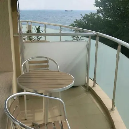 Family Albizia Hotel