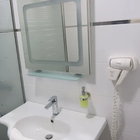 Family Albizia Hotel