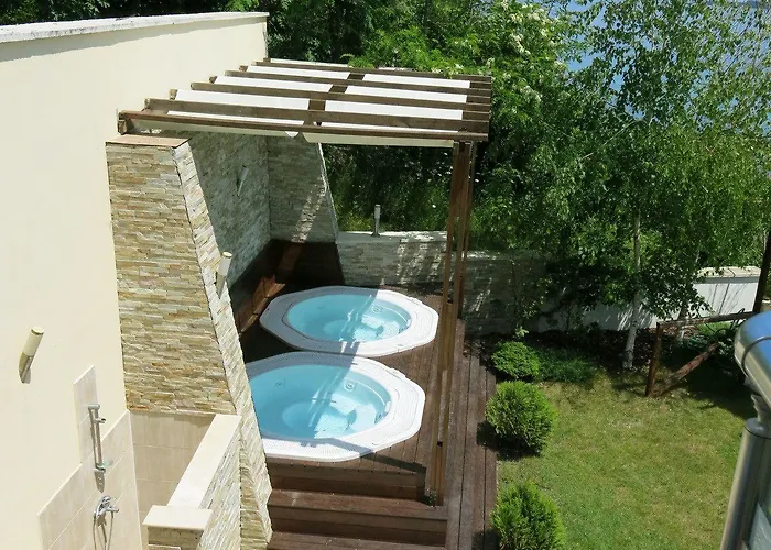 Family Albizia 3* 바르나